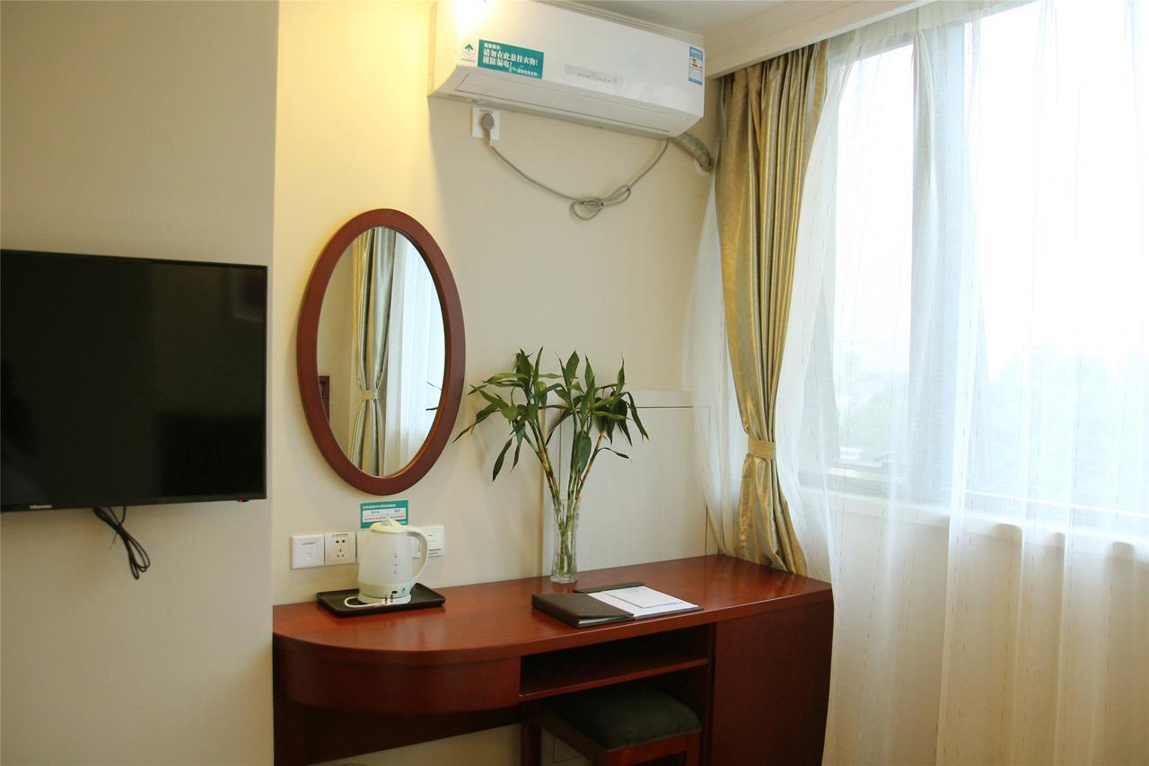 Greentree Inn Anhui Chizhou Guichi District Changjiang South Express Hotel Exteriör bild